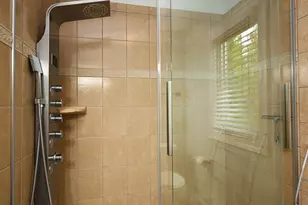 1812 Warwick Ln, Schaumburg, IL 60193 - Photo 37