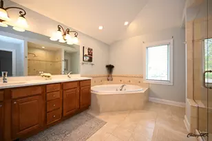 1812 Warwick Ln, Schaumburg, IL 60193 - Photo 29