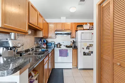 313 W 23rd Street #601, Chicago, IL 60616 - Photo 7
