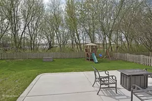 4560 Mackinac St, Lake in the Hills, IL 60156 - Photo 21