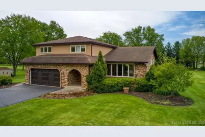 36W345 Barton Drive, Saint Charles, IL 60175 - Photo 1