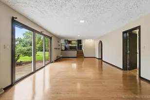 36W345 Barton Dr, Saint Charles, IL 60175 - Photo 13