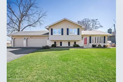 27W015 Manchester Road, Winfield, IL 60190 - Photo 1