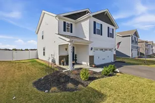 117 Fieldcrest Ave, Hampshire, IL 60140 - Photo 3
