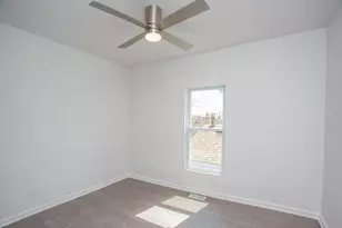 8810 S Morgan St, Chicago, IL 60620 - Photo 9