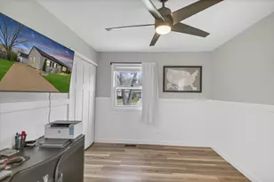 1320 Elm Dr, Schaumburg, IL 60194 - Photo 13