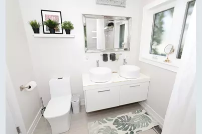 901 Park Plaine Avenue, Park Ridge, IL 60068 - Photo 11