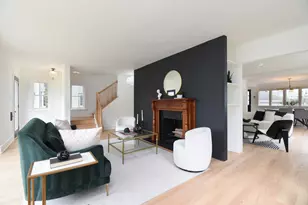 818 N Euclid Ave, Oak Park, IL 60302 - Photo 5