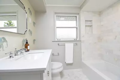 818 N Euclid Avenue, Oak Park, IL 60302 - Photo 41
