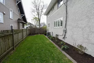 818 N Euclid Ave, Oak Park, IL 60302 - Photo 59