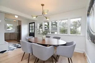 818 N Euclid Ave, Oak Park, IL 60302 - Photo 13