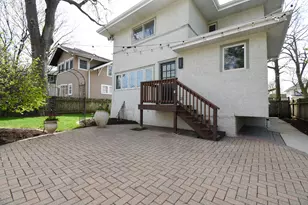 818 N Euclid Ave, Oak Park, IL 60302 - Photo 57