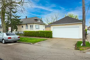 2301 N 74th Ct, Elmwood Park, IL 60707 - Photo 9