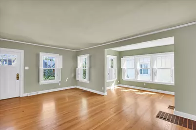 911 W Daniel Street, Champaign, IL 61821 - Photo 13