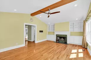 911 W Daniel St, Champaign, IL 61821 - Photo 17