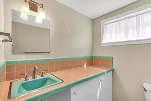 911 W Daniel St, Champaign, IL 61821 - Photo 19