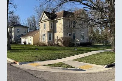 304 Avenue D, Rochelle, IL 61068 - Photo 1