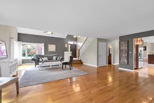 30949 N Leesley Ct, Libertyville, IL 60048 - Photo 5