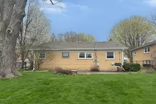 231 S Princeton Ave, Arlington Heights, IL 60005 - Photo 9
