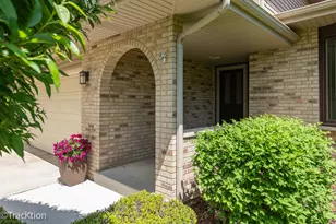7635 Wilton Ct, Darien, IL 60561 - Photo 3