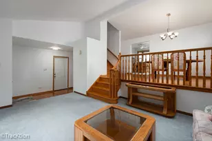 7635 Wilton Ct, Darien, IL 60561 - Photo 7