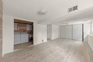 1364 Leslie Ln, Glendale Heights, IL 60139 - Photo 17