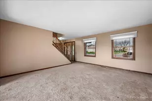 901 Garnet Cir, Schaumburg, IL 60193 - Photo 7