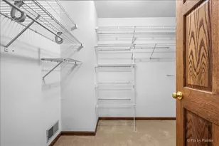 901 Garnet Cir, Schaumburg, IL 60193 - Photo 23