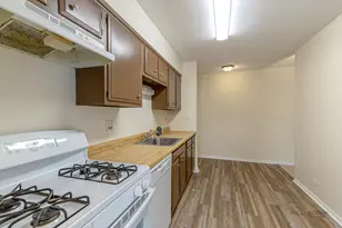 3100 Roberts Dr, Woodridge, IL 60517 - Photo 15