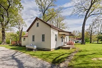 1140 Race Track Road, Centralia, IL 62801 - Photo 1