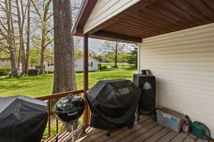1140 Race Track Rd, Centralia, IL 62801 - Photo 7