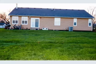 306 S Third Street, Ashkum, IL 60911 - Photo 5