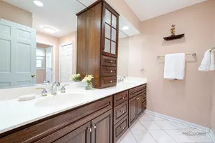 620 W Peregrine Dr, Palatine, IL 60067 - Photo 17