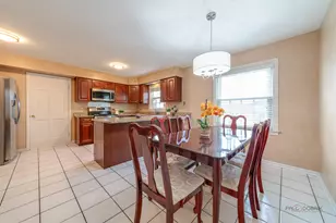 620 W Peregrine Dr, Palatine, IL 60067 - Photo 11