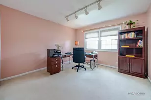 620 W Peregrine Dr, Palatine, IL 60067 - Photo 19