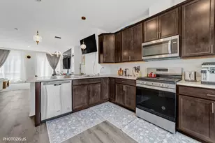 1271 Catalina Ct., Schaumburg, IL 60173 - Photo 5