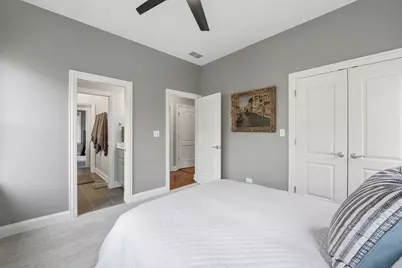 2660 N Hartland Court, Chicago, IL 60614 - Photo 33
