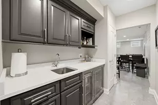 2660 N Hartland Ct, Chicago, IL 60614 - Photo 47