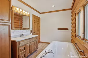 23278 W Lakeshore Dr, Antioch, IL 60002 - Photo 15