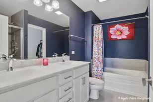 101 Lexington Ln, Rolling Meadows, IL 60008 - Photo 11