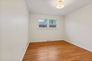 9013 Melvina Ave, Oak Lawn, IL 60453 - Photo 9