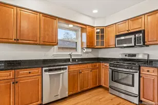 9013 Melvina Ave, Oak Lawn, IL 60453 - Photo 11