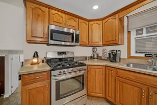 13808 Sandra Ln, Crestwood, IL 60418 - Photo 9