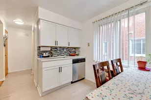 9038 Niles Center Rd, Skokie, IL 60076 - Photo 7