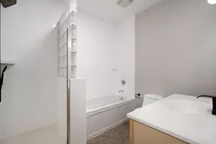 3701 W Palmer St, Chicago, IL 60647 - Photo 25