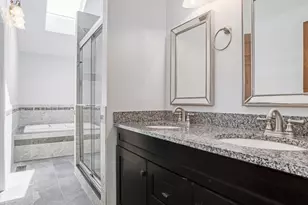 2530 Cheshire Dr, Aurora, IL 60504 - Photo 19