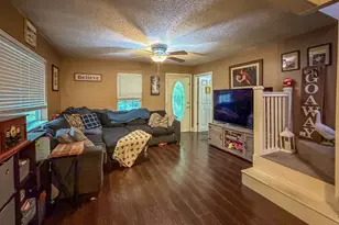 1020 N Walnut St, Monticello, IL 61856 - Photo 5