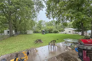 1020 N Walnut St, Monticello, IL 61856 - Photo 25