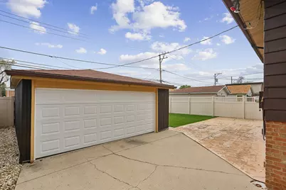 2929 W 102nd Place, Chicago, IL 60655 - Photo 23
