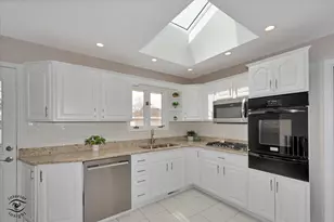 3735 W 121st St, Alsip, IL 60803 - Photo 9